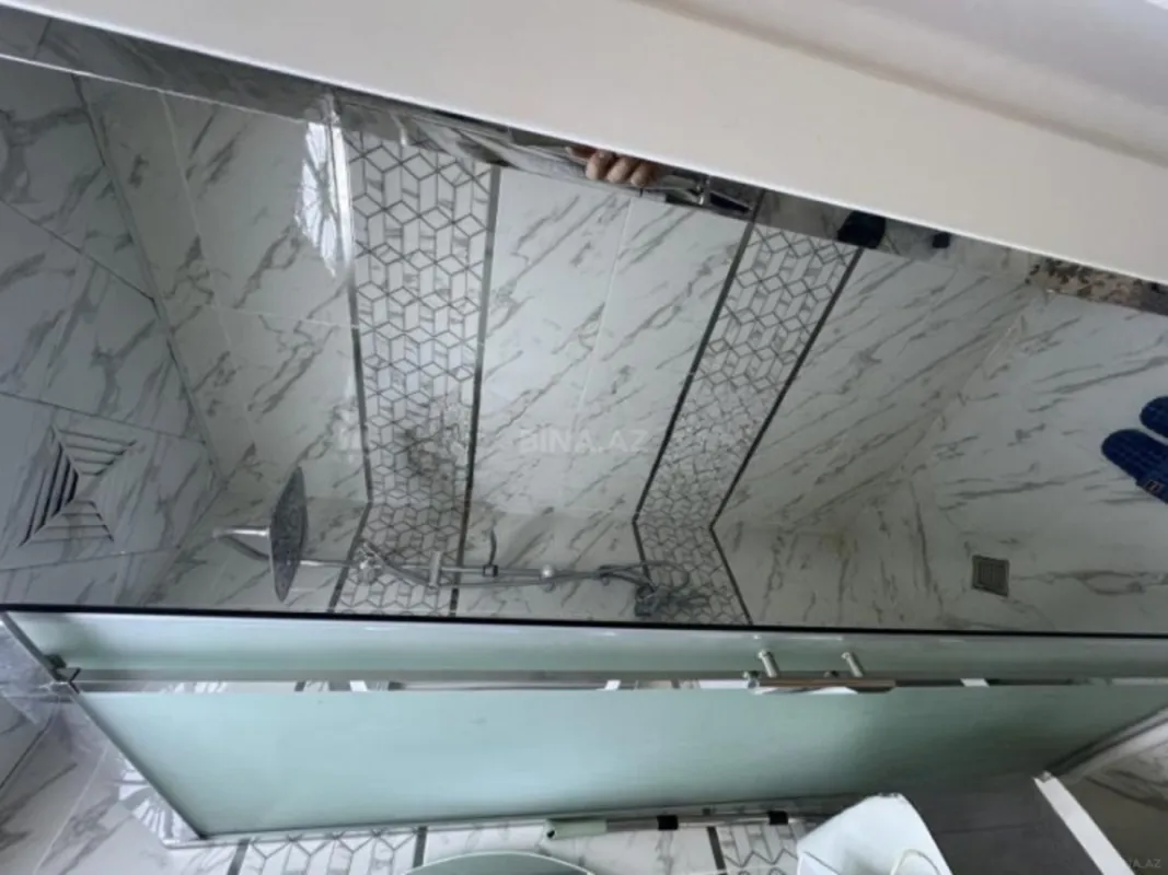 Kirayə verilir 4 otaqlı mənzil 120 m²