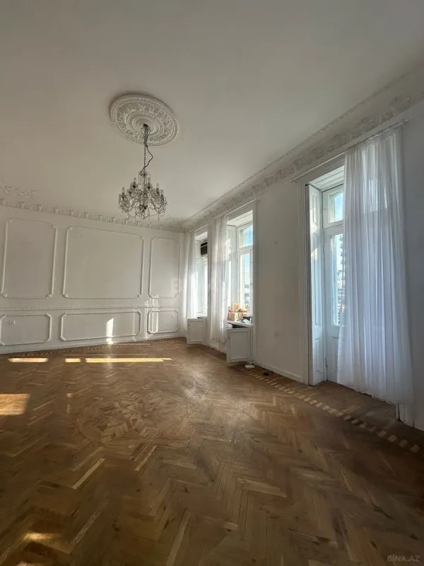 Kirayə verilir 2 otaqlı ofis 45 m²