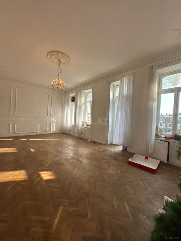 Kirayə verilir 2 otaqlı ofis 45 m²