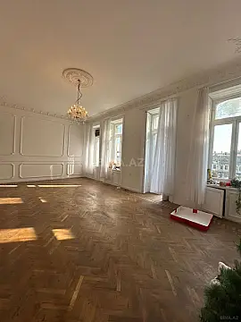 Kirayə verilir 2 otaqlı ofis 45 m²