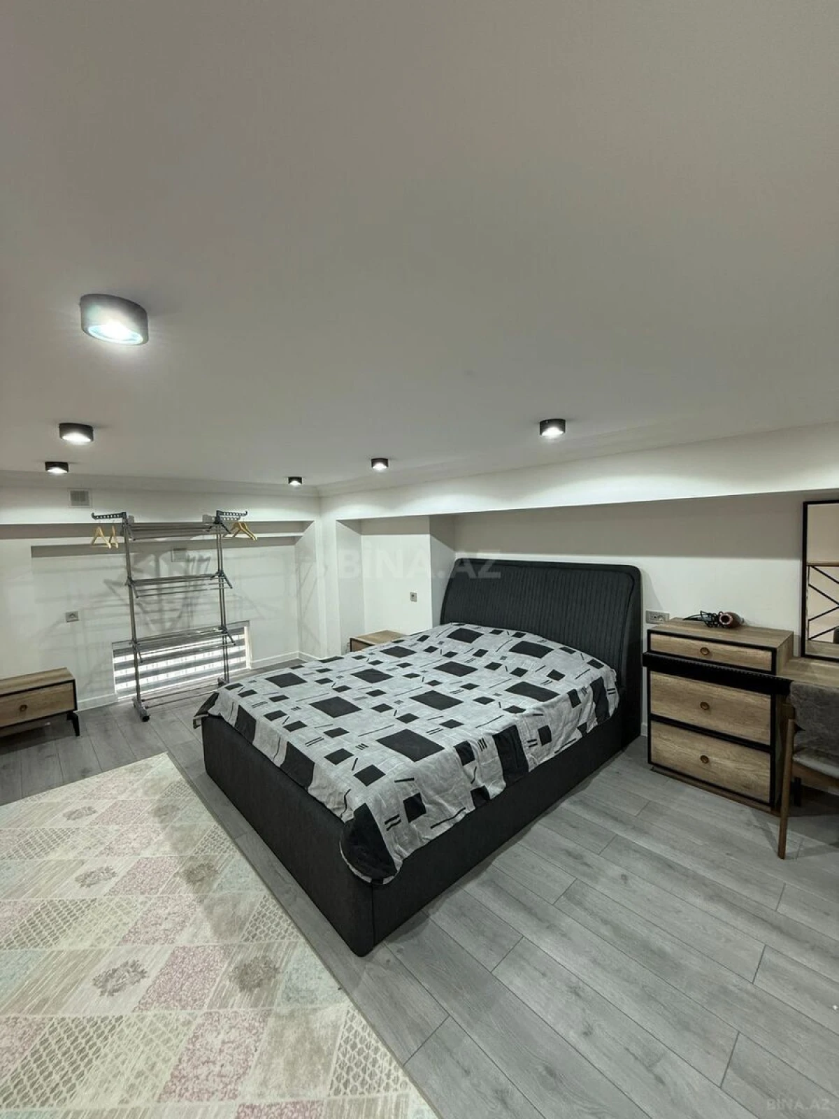 Kirayə verilir 1 otaqlı mənzil 55 m²