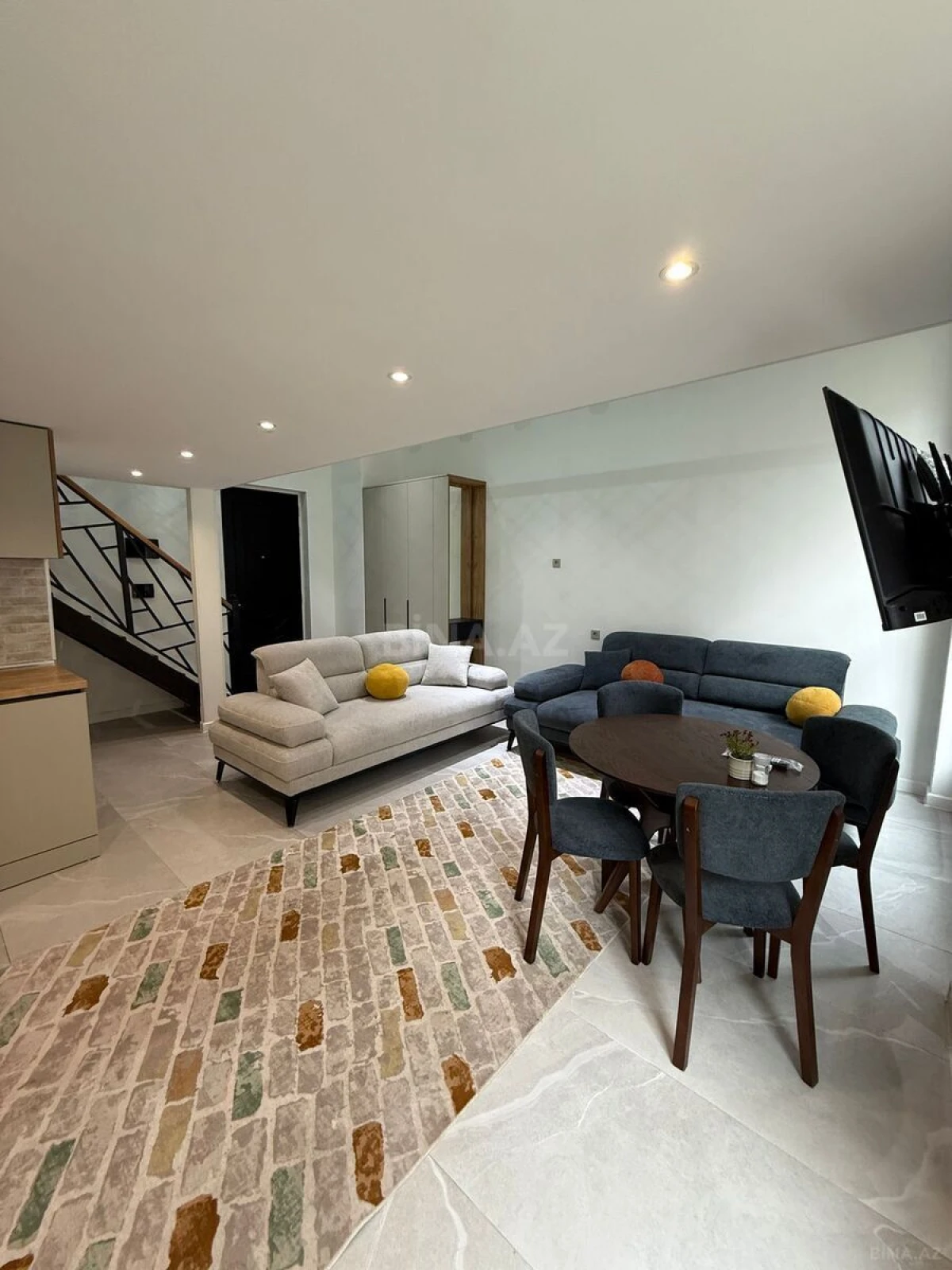 Kirayə verilir 1 otaqlı mənzil 55 m²