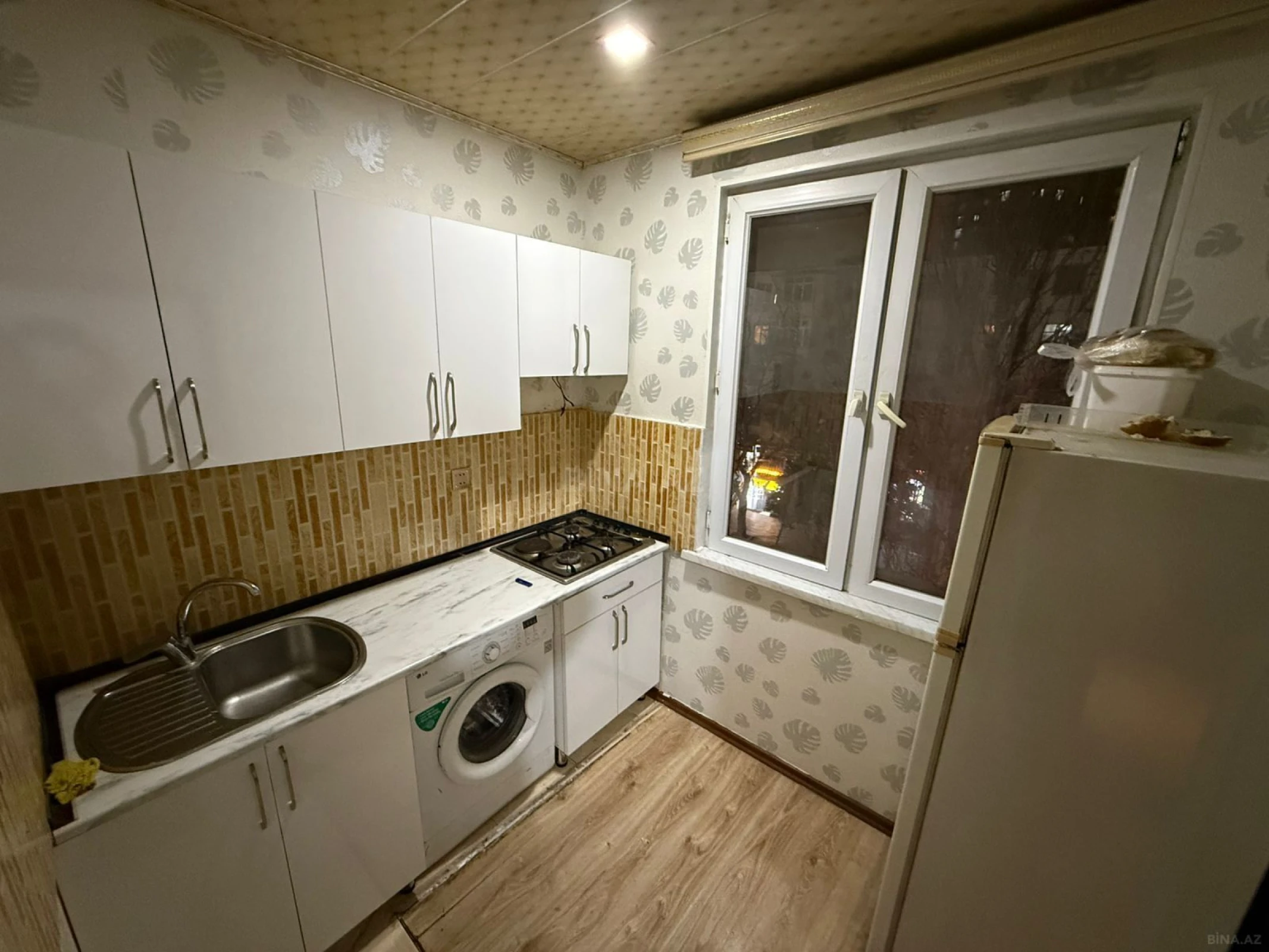 Kirayə verilir 2 otaqlı mənzil 60 m²