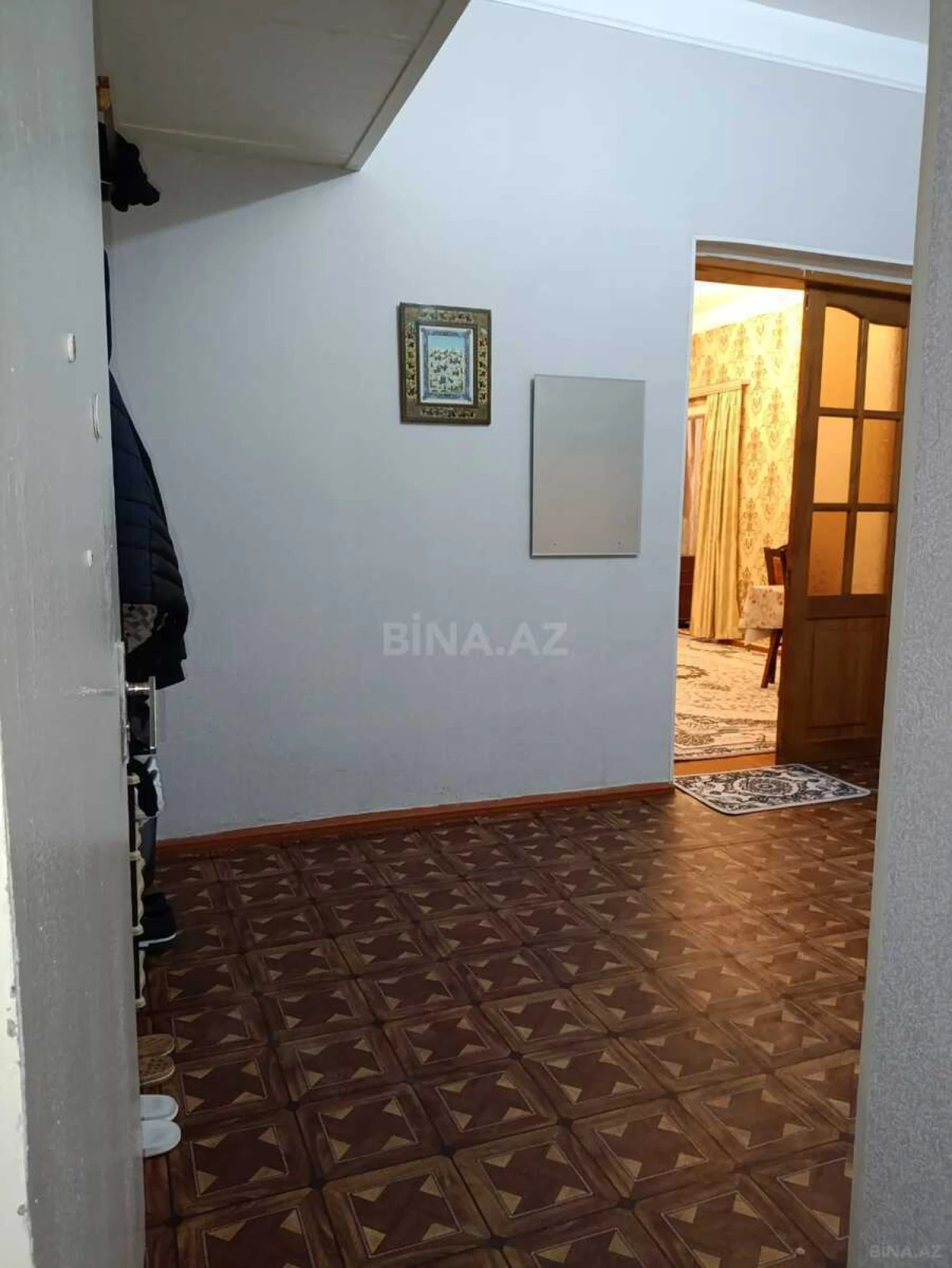 Kirayə verilir 2 otaqlı mənzil 75 m²
