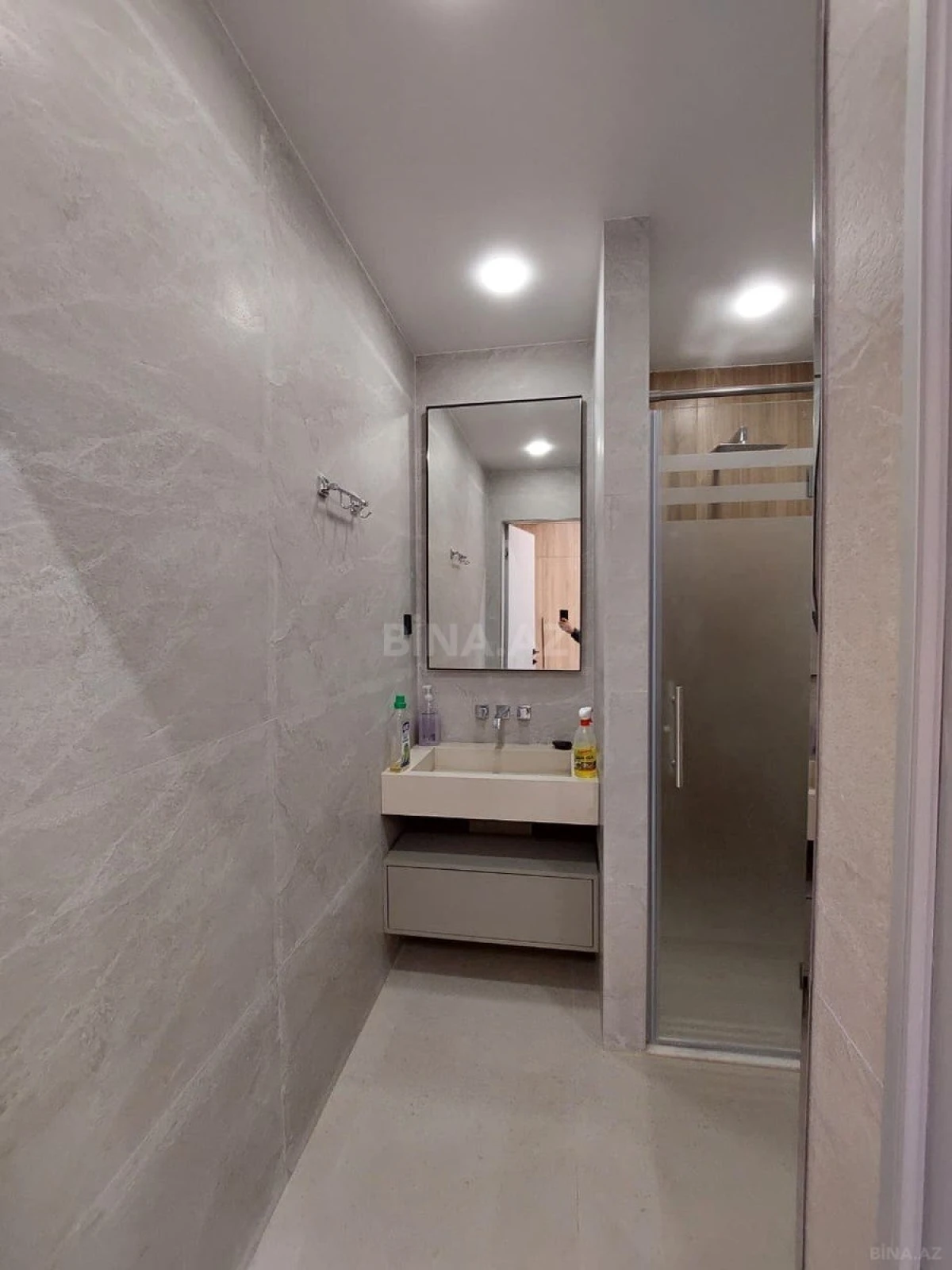 Kirayə verilir 3 otaqlı mənzil 110 m²