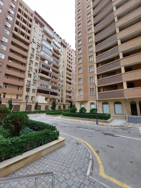 Kirayə verilir 3 otaqlı mənzil 110 m²
