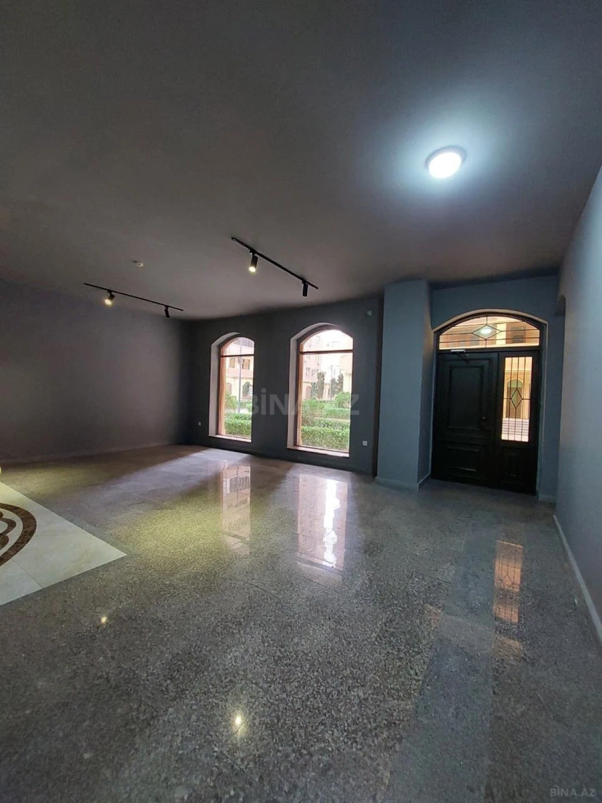 Kirayə verilir 3 otaqlı mənzil 110 m²