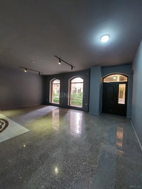 Kirayə verilir 3 otaqlı mənzil 110 m²