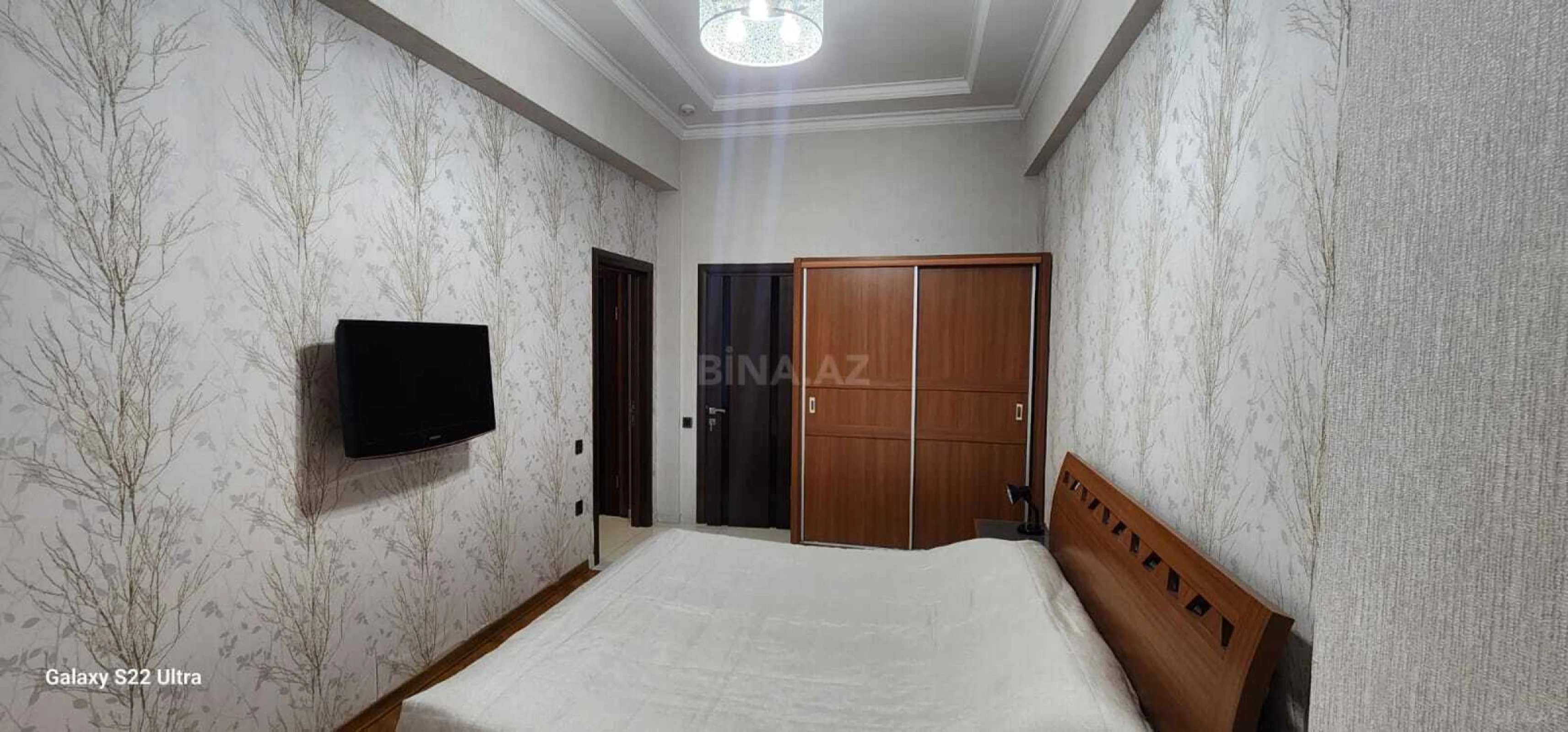 Kirayə verilir 2 otaqlı mənzil 90 m²