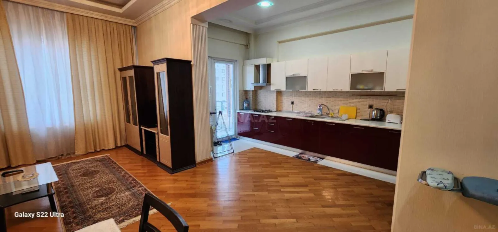 Kirayə verilir 2 otaqlı mənzil 90 m²