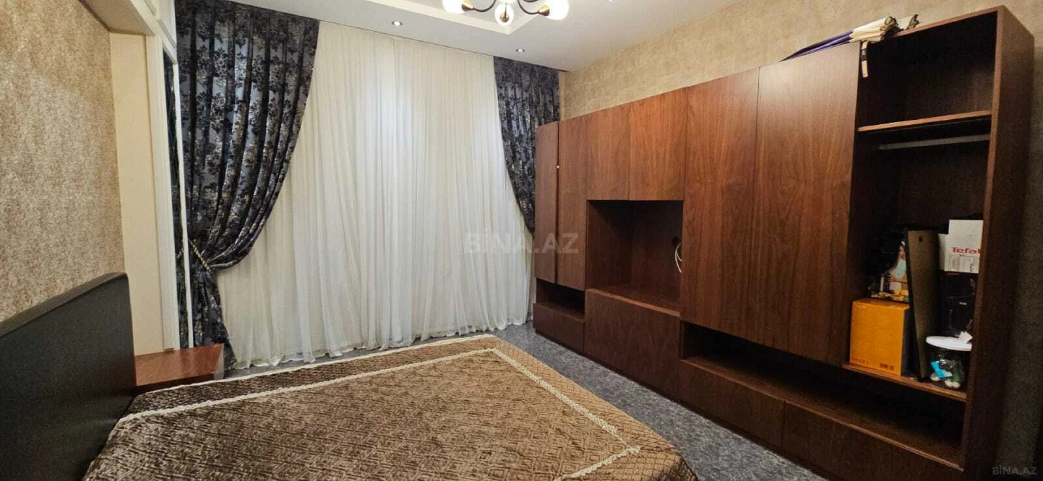 Satılır 5 otaqlı həyət evi 350 m²
