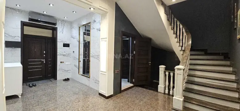 Satılır 5 otaqlı həyət evi 350 m²
