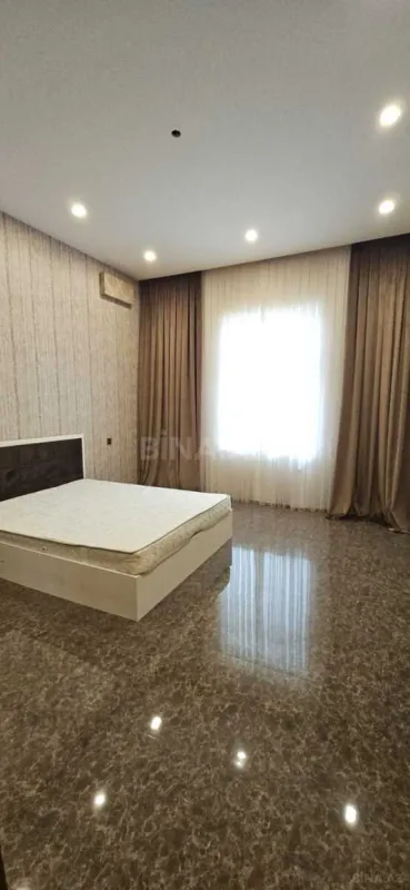 Satılır 5 otaqlı həyət evi 350 m²
