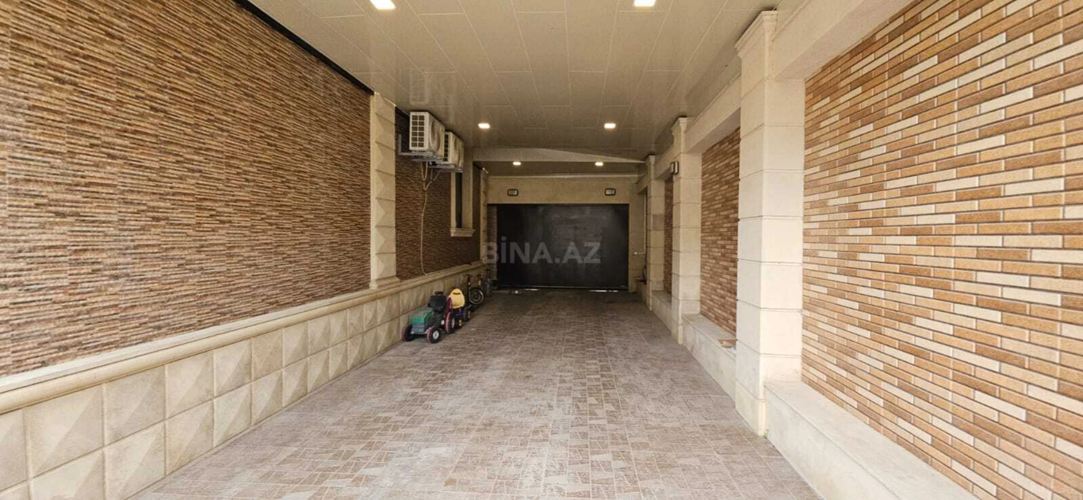 Satılır 5 otaqlı həyət evi 350 m²