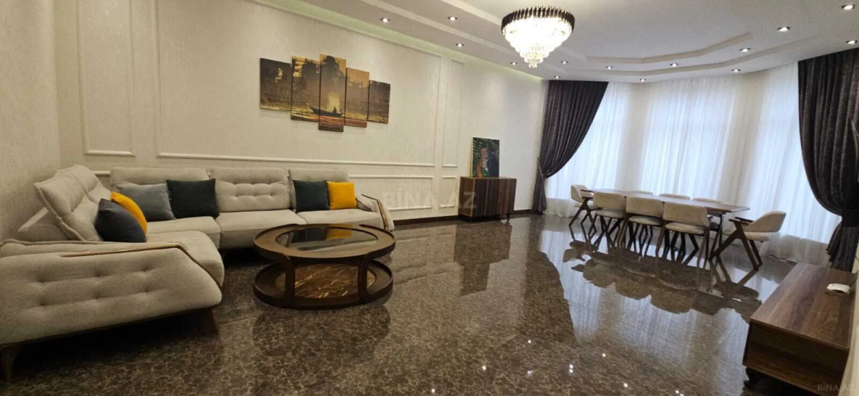 Satılır 5 otaqlı həyət evi 350 m²