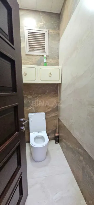 Satılır 5 otaqlı həyət evi 350 m²
