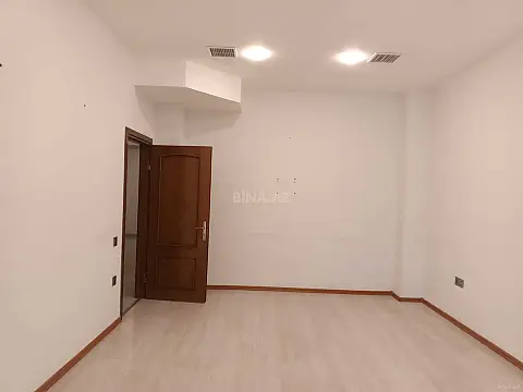 Kirayə verilir 5 otaqlı ofis 220 m²