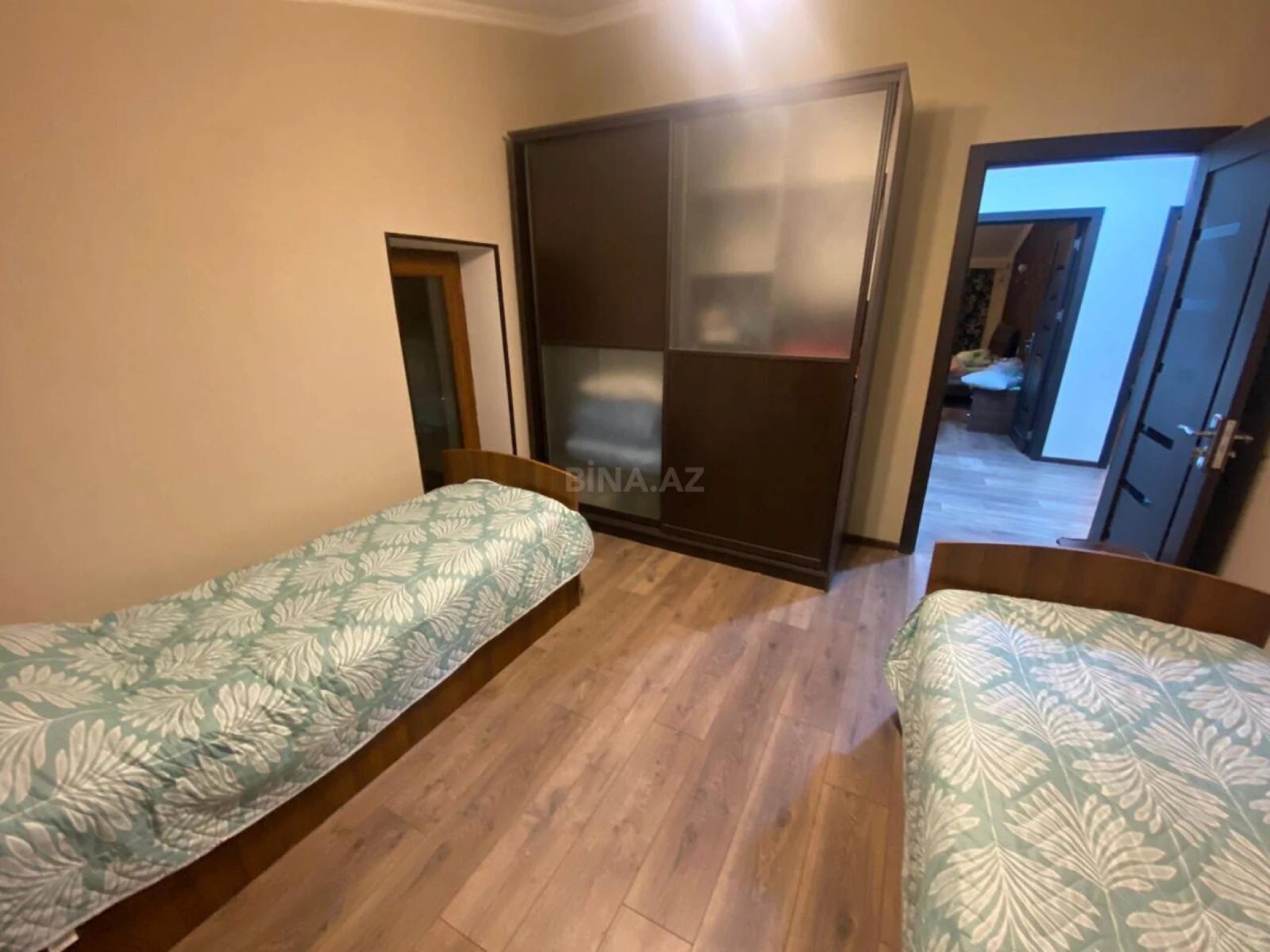 Satılır 6 otaqlı həyət evi 160 m²