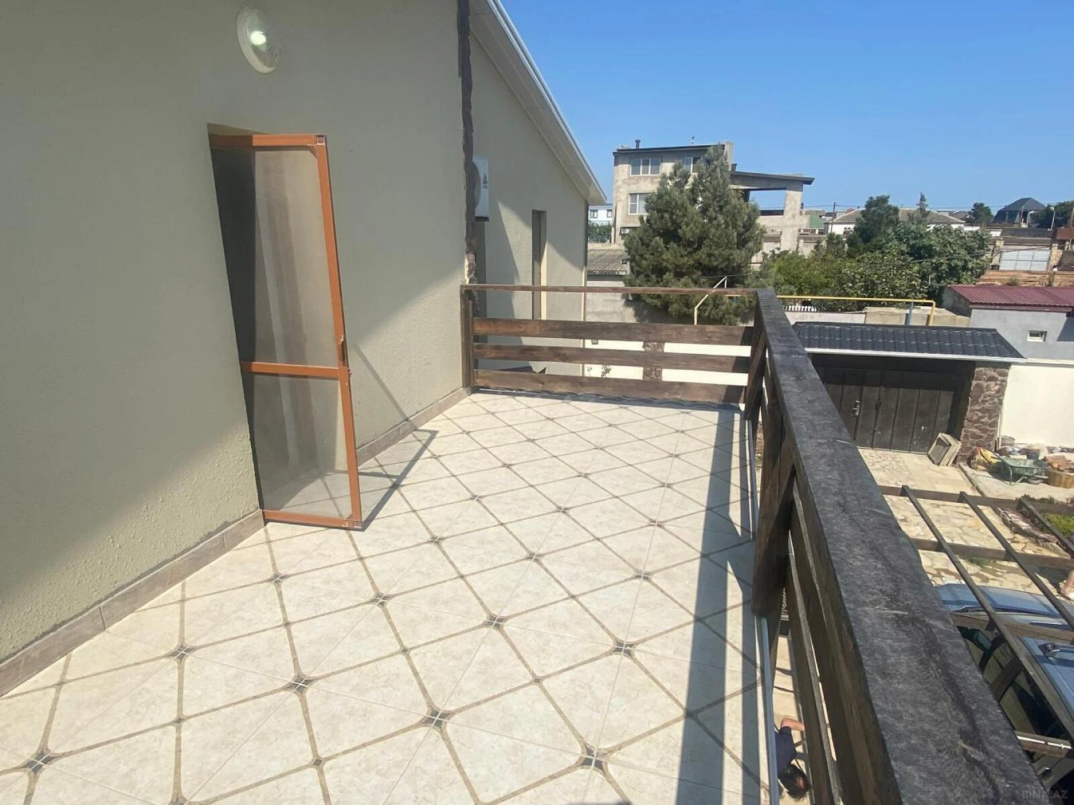 Satılır 6 otaqlı həyət evi 160 m²