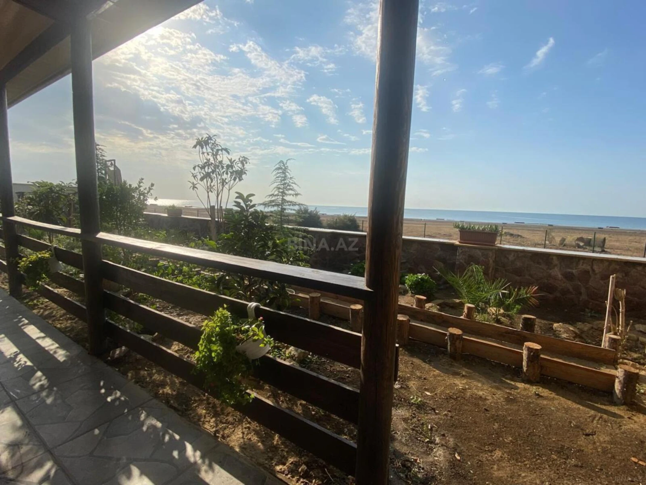 Satılır 6 otaqlı həyət evi 160 m²