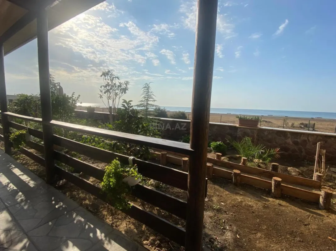 Satılır 6 otaqlı həyət evi 160 m²