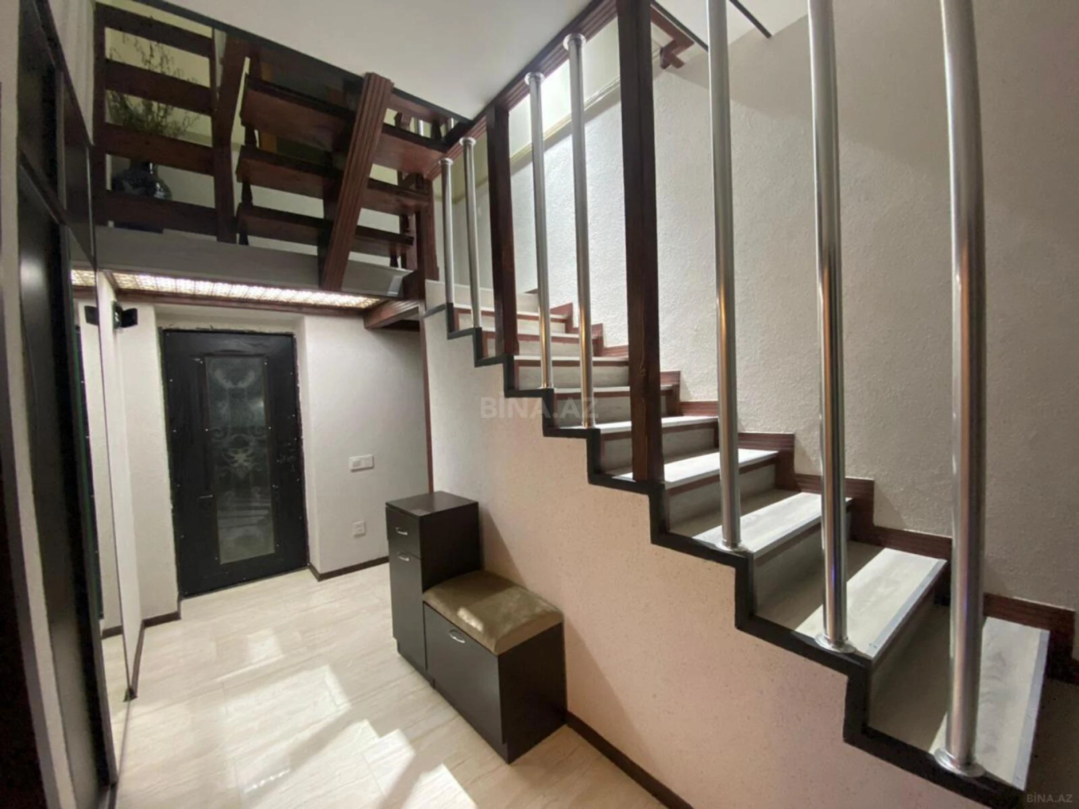 Satılır 6 otaqlı həyət evi 160 m²