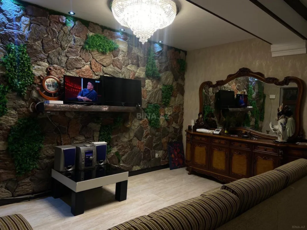 Satılır 6 otaqlı həyət evi 160 m²