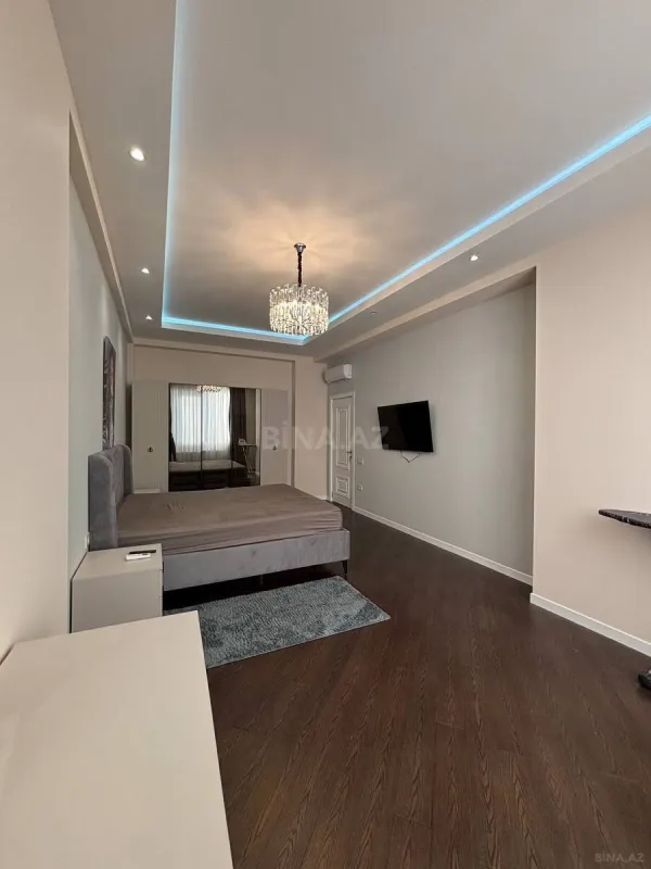 Kirayə verilir 3 otaqlı mənzil 130 m²