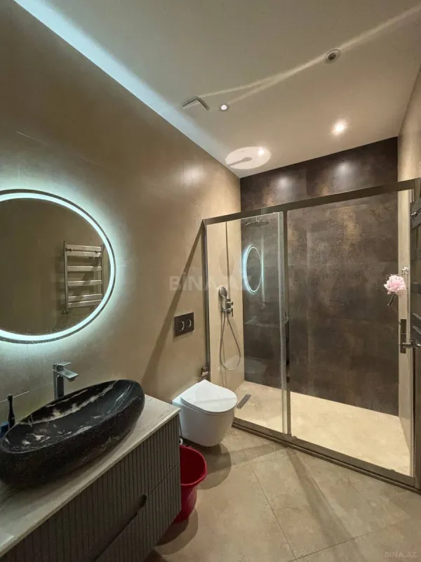 Kirayə verilir 3 otaqlı mənzil 130 m²