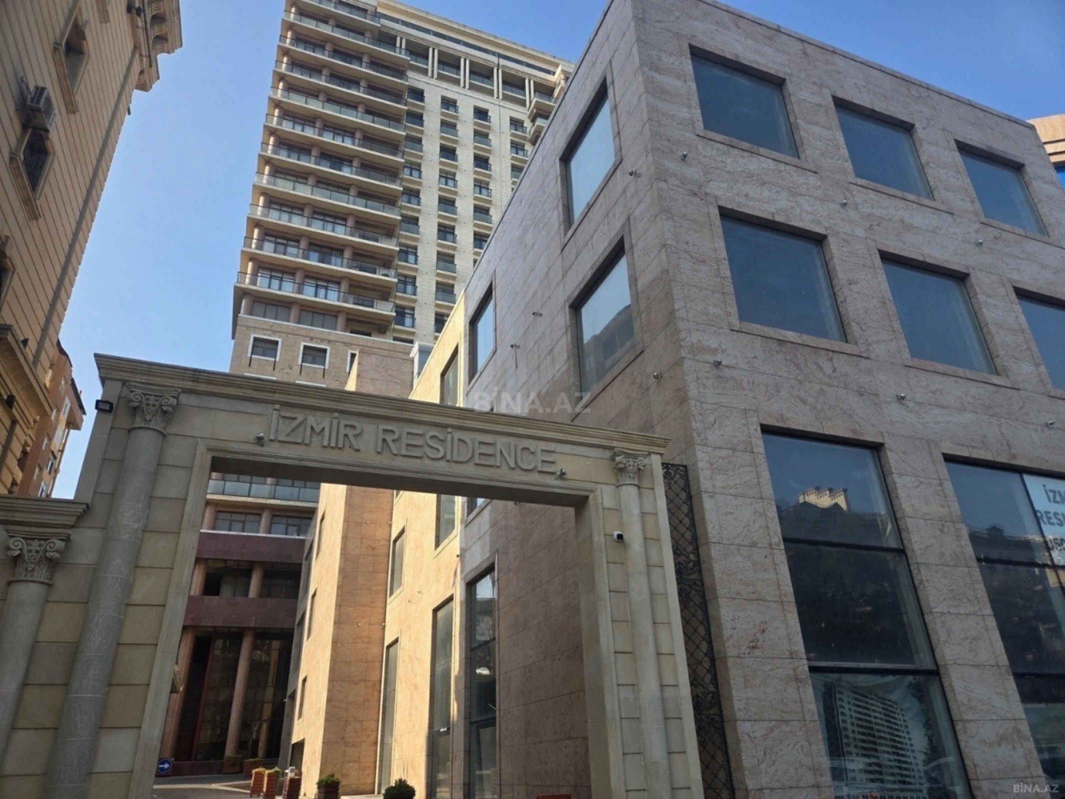 Kirayə verilir 3 otaqlı mənzil 130 m²