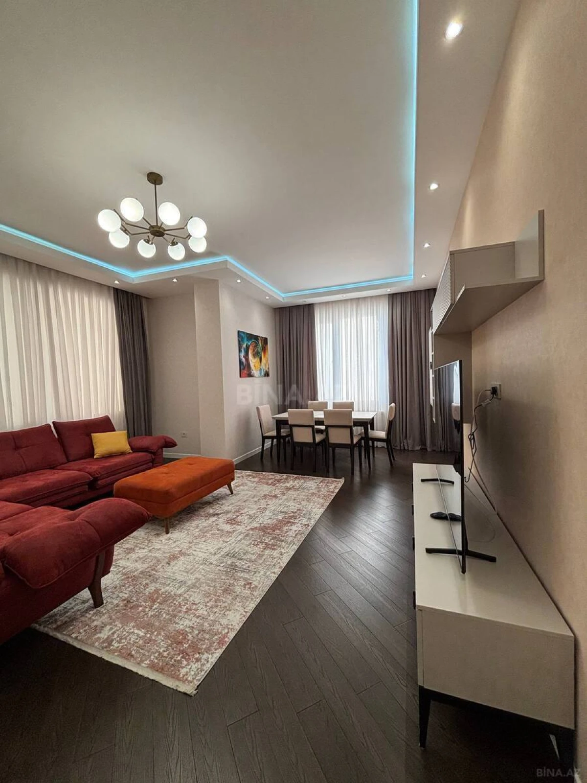 Kirayə verilir 3 otaqlı mənzil 130 m²