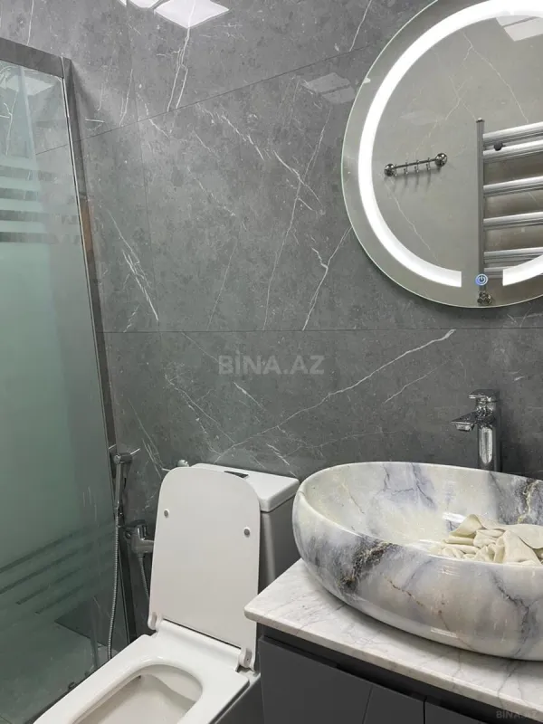 Kirayə verilir 2 otaqlı mənzil 95 m²