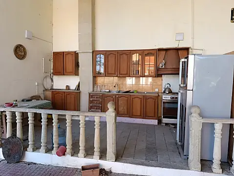 Satılır 5 otaqlı həyət evi 160 m²