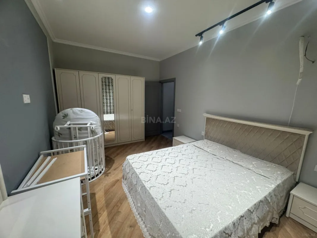 Kirayə verilir 2 otaqlı mənzil 100 m²