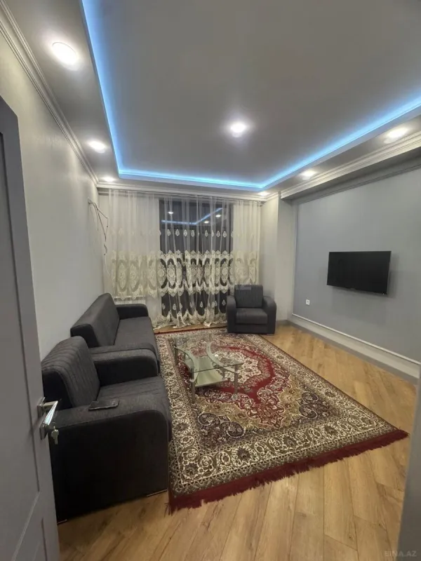 Kirayə verilir 2 otaqlı mənzil 100 m²