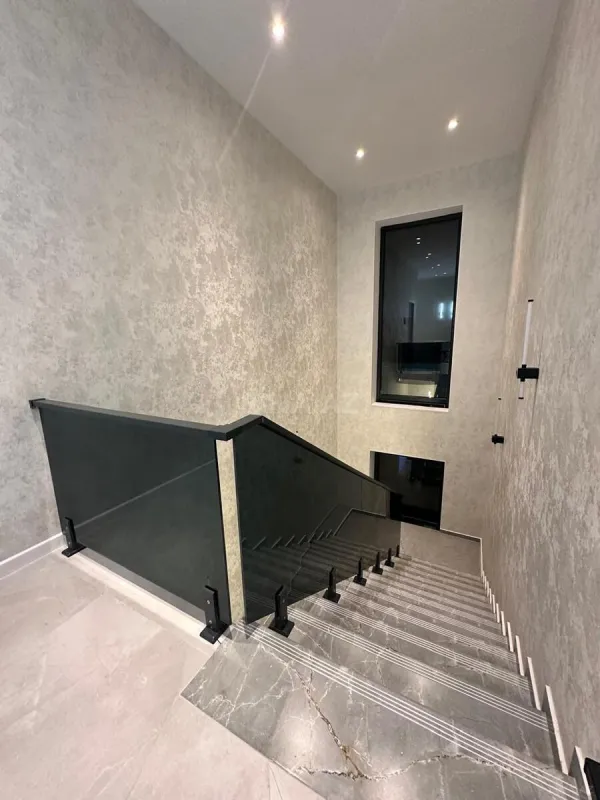 Satılır 4 otaqlı həyət evi 240 m²