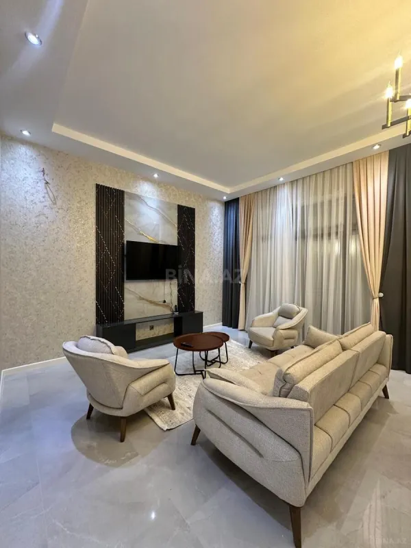 Satılır 4 otaqlı həyət evi 240 m²