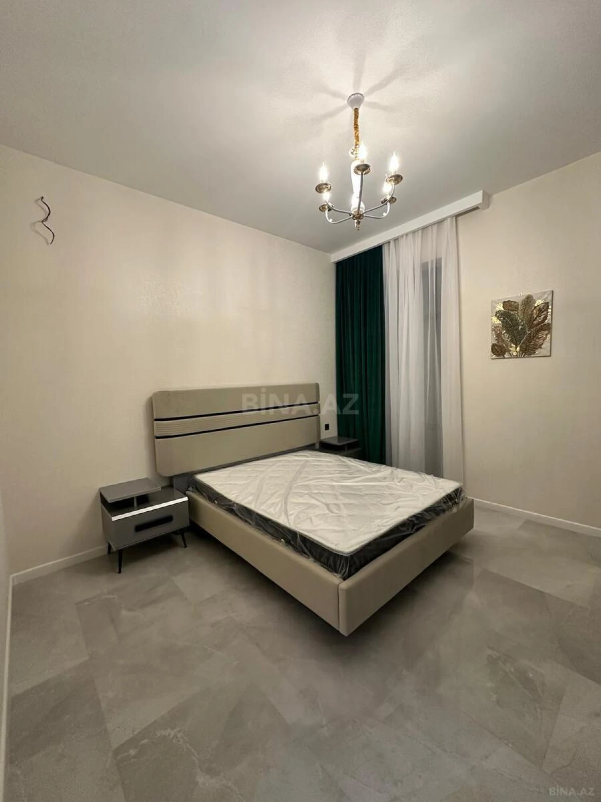 Satılır 4 otaqlı həyət evi 240 m²