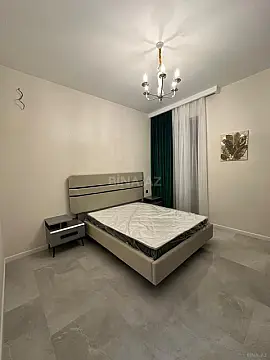 Satılır 4 otaqlı həyət evi 240 m²