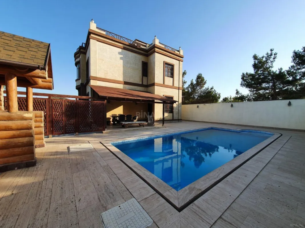 Satılır 5 otaqlı həyət evi 238 m²