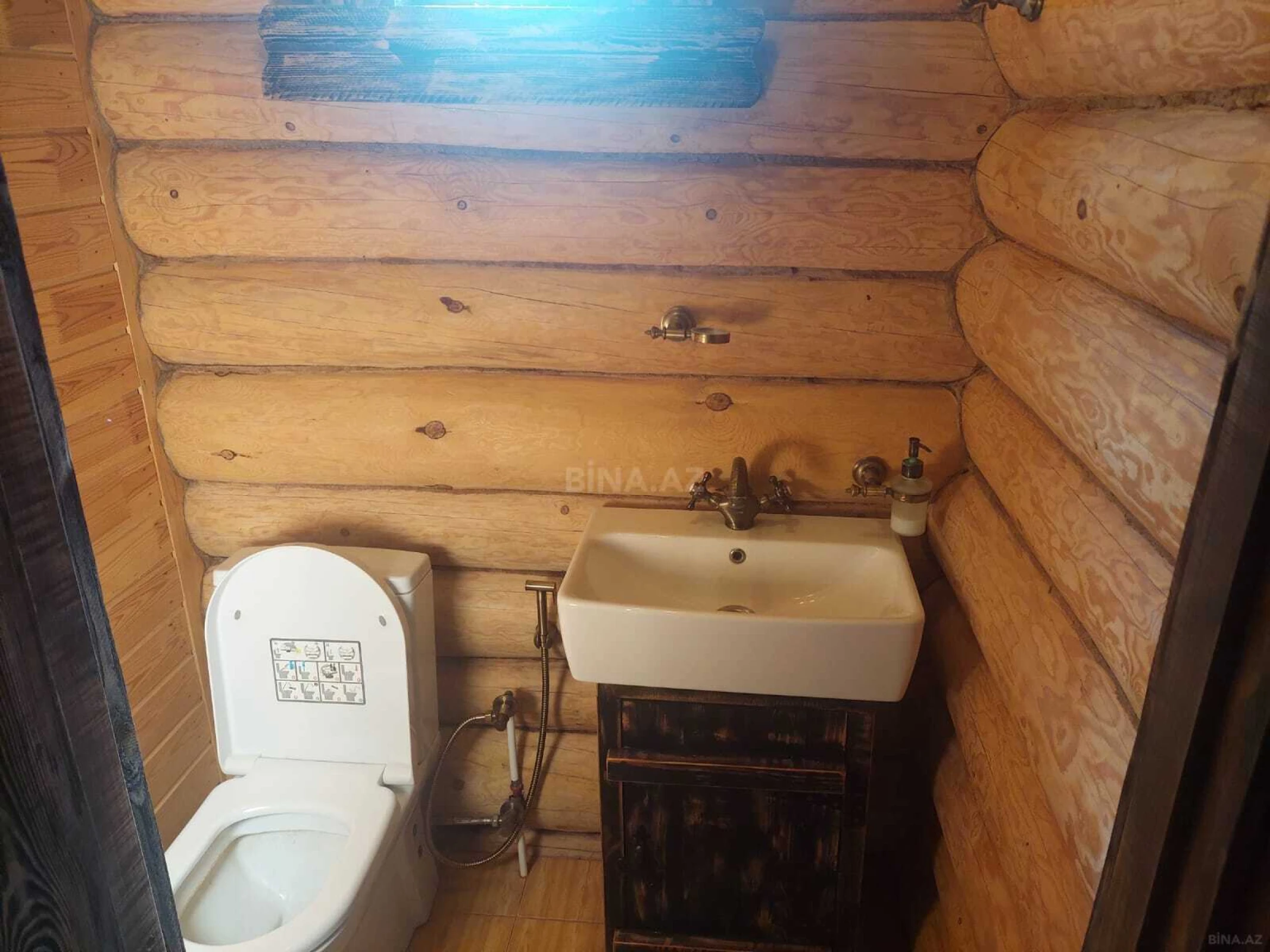 Satılır 5 otaqlı həyət evi 238 m²