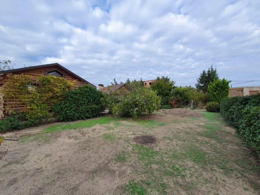 Satılır 5 otaqlı həyət evi 238 m²