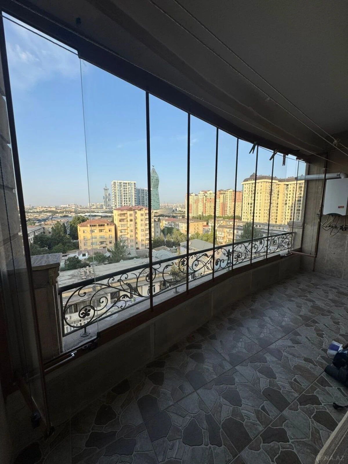 Kirayə verilir 2 otaqlı mənzil 70 m²