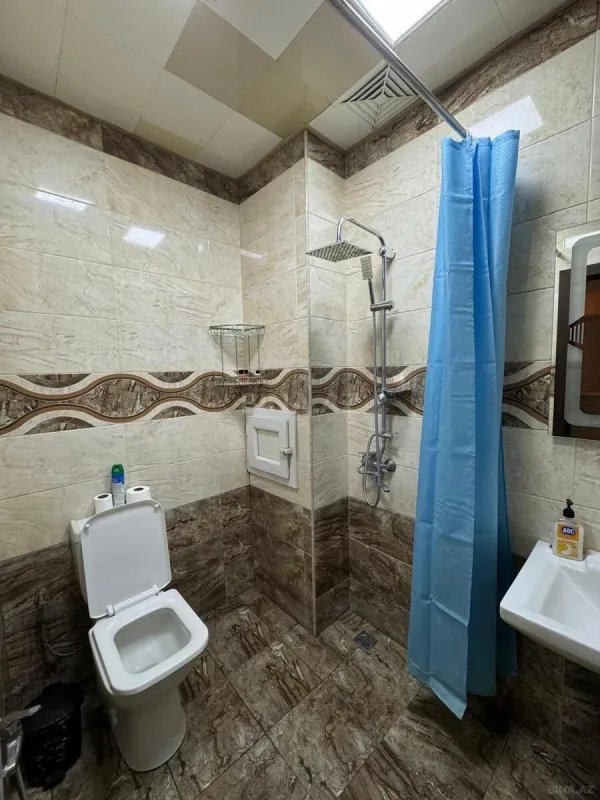 Kirayə verilir 2 otaqlı mənzil 70 m²