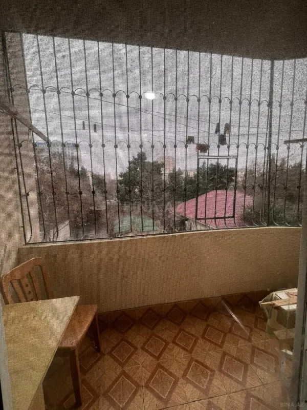 Kirayə verilir 2 otaqlı mənzil 85 m²