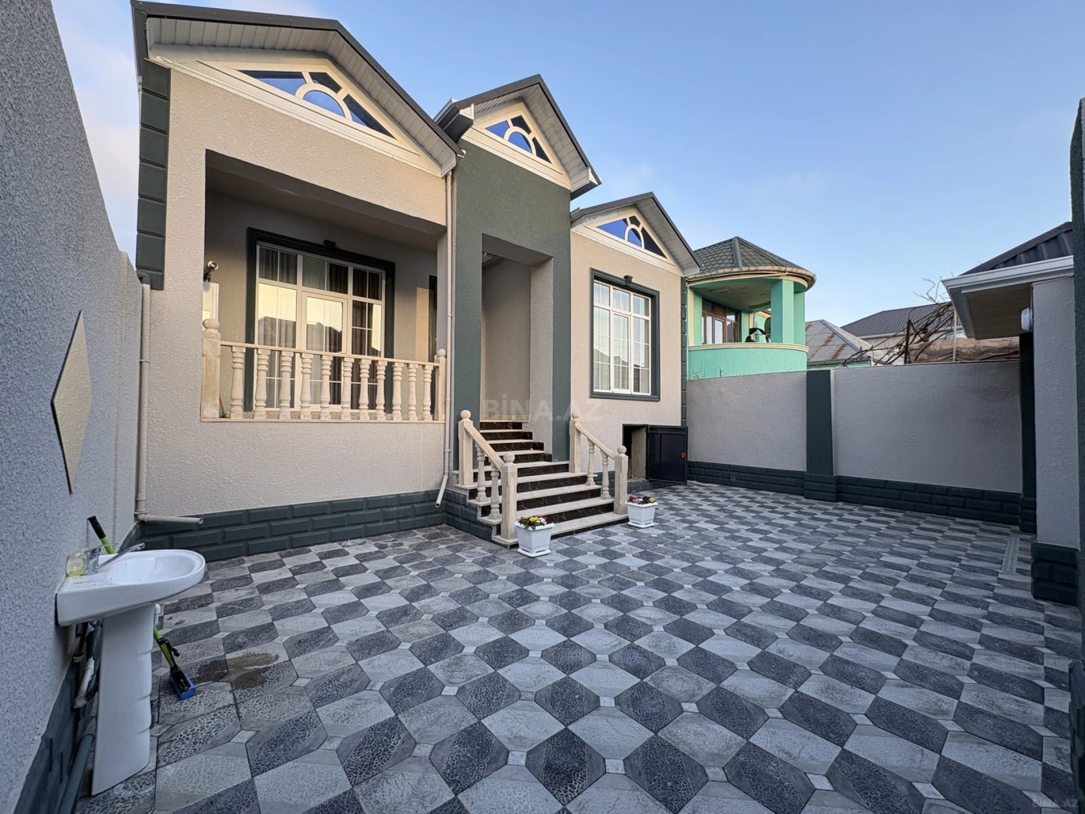 Satılır 4 otaqlı həyət evi 110 m²