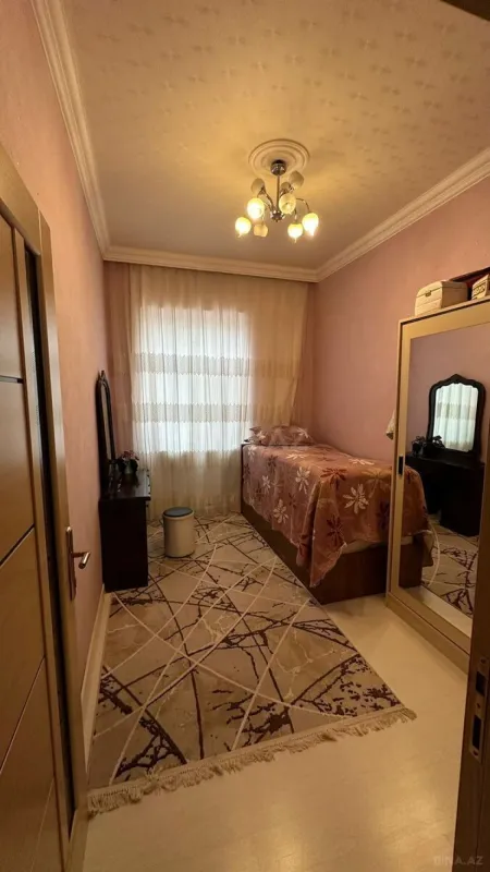Satılır 3 otaqlı həyət evi 130 m²