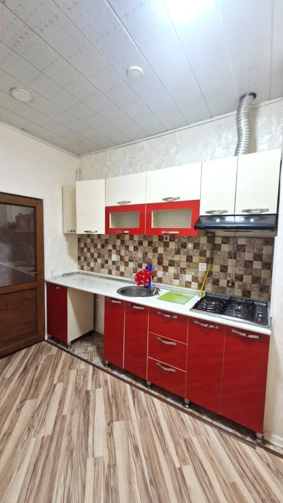 Kirayə verilir 2 otaqlı mənzil 60 m²