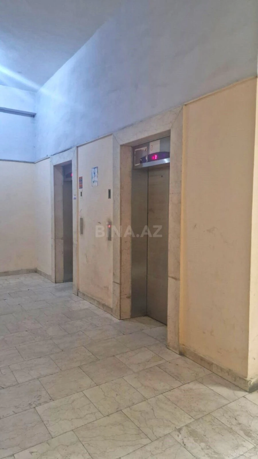Kirayə verilir 2 otaqlı mənzil 60 m²