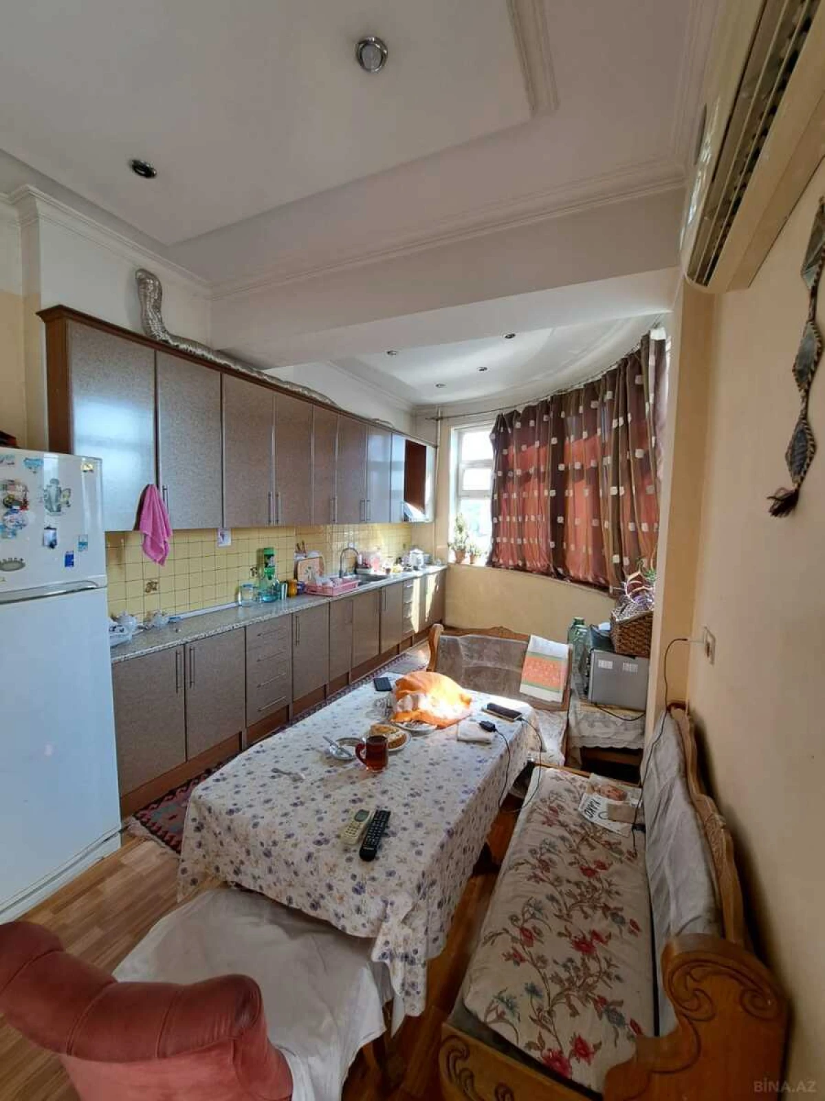Satılır 3 otaqlı mənzil 130 m²